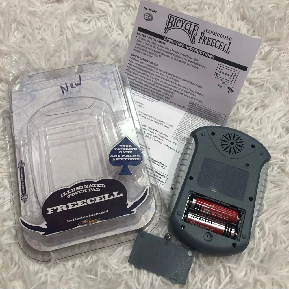 BICYCLE Illuminated Touch Pad FreeCell Handheld Game